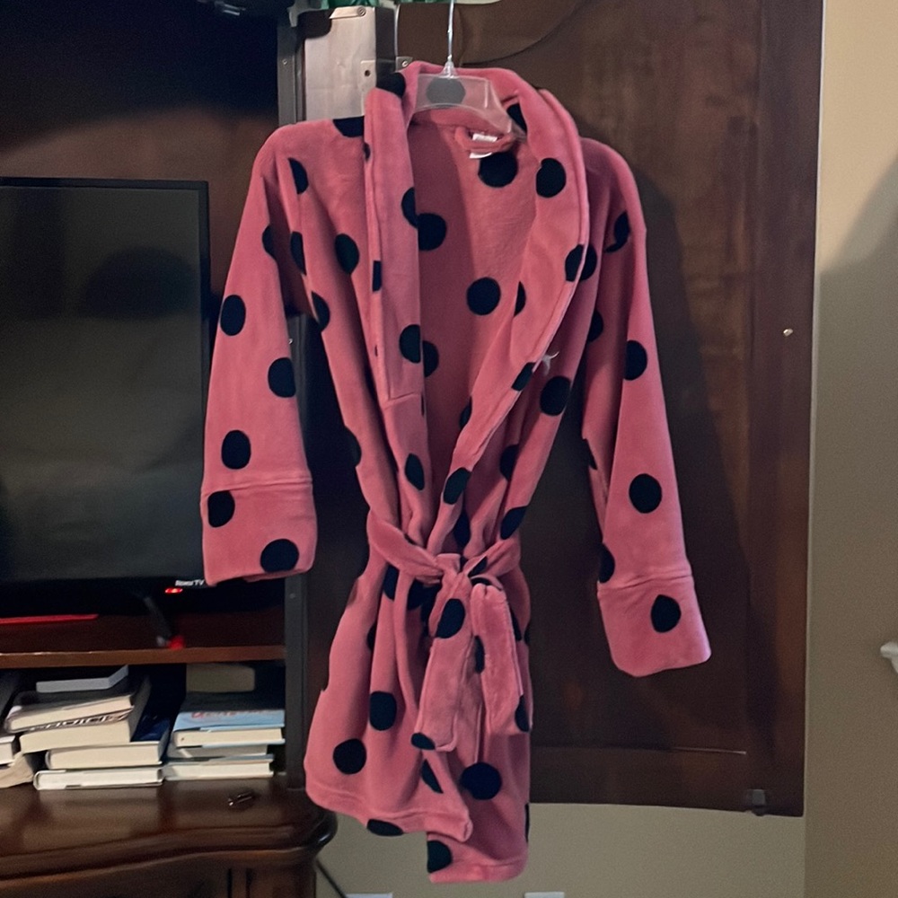 Women’s Pink robe size xs